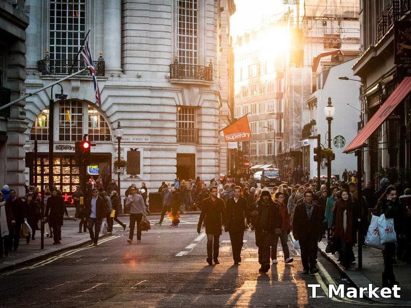 Шелковое платье Massimo Dutti Emerald