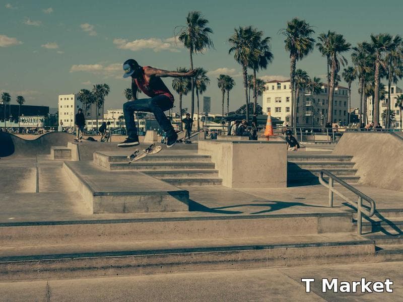 Аквариум на 120 литров с тумбой и фильтром